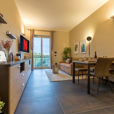 Modern & Bright 2 Bedroom Flat 50M From M4 Stop Mailand Exterior foto